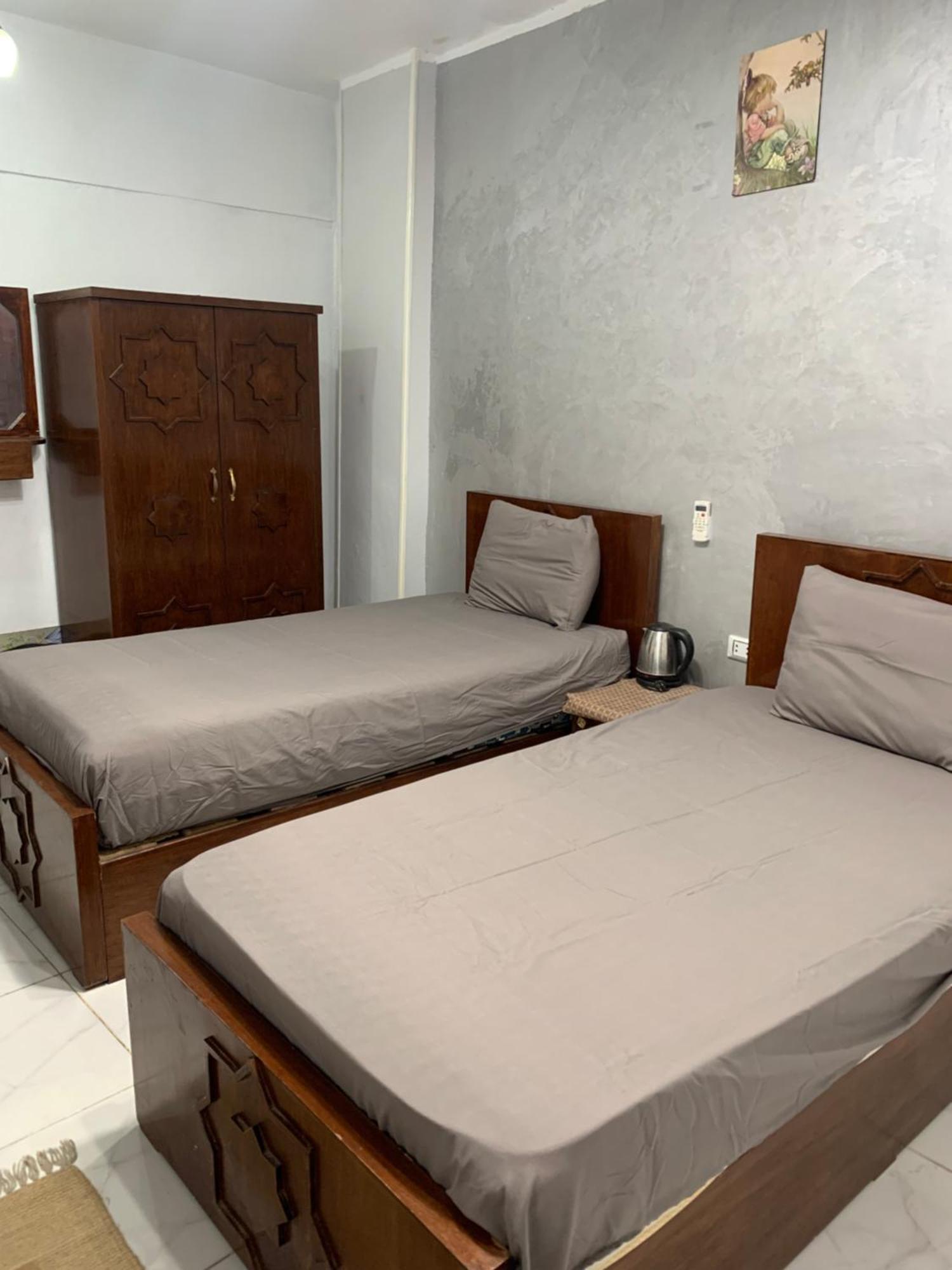 Abo Stait - Pyramid View Homestay Kafret el-Gabal Eksteriør billede